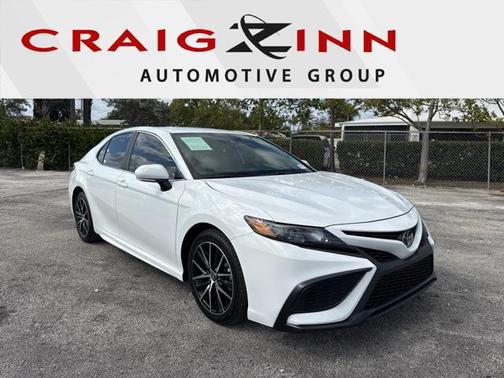 2024 Toyota Camry SE