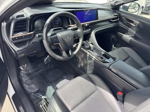 2024 Toyota Crown Limited