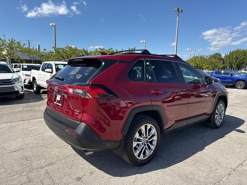 2025 Toyota RAV4 XLE Premium