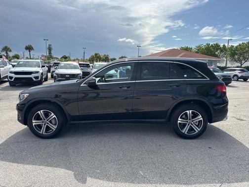 2018 Mercedes-Benz GLC 300 Base