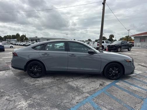 2025 Honda Accord Sport SE 1.5T