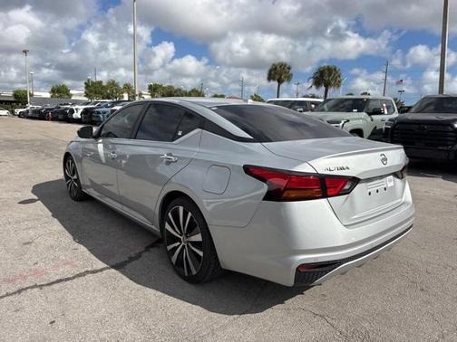 2021 Nissan Altima 2.5 SV