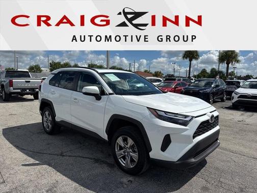 2022 Toyota RAV4 XLE