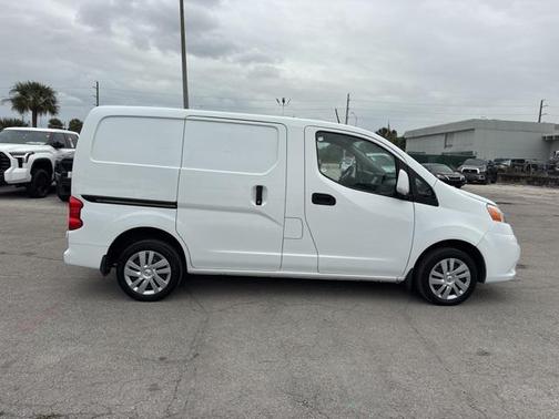 2021 Nissan NV200 SV