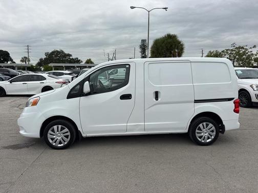 2021 Nissan NV200 SV