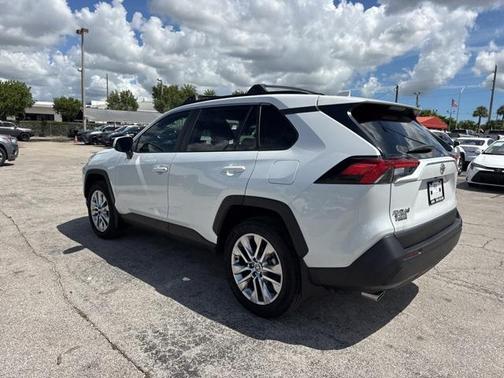 2024 Toyota RAV4 XLE Premium