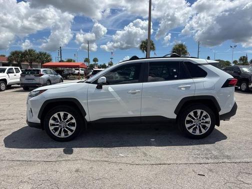 2024 Toyota RAV4 XLE Premium