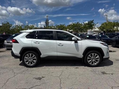 2024 Toyota RAV4 XLE Premium