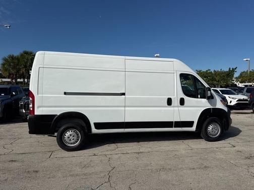 2024 RAM ProMaster 2500 Tradesman