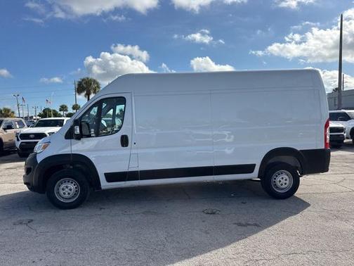 2024 RAM ProMaster 2500 Tradesman