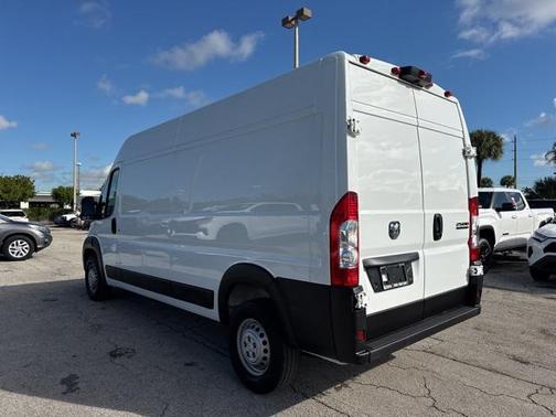 2024 RAM ProMaster 2500 Tradesman