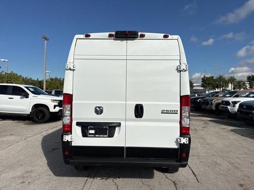 2024 RAM ProMaster 2500 Tradesman