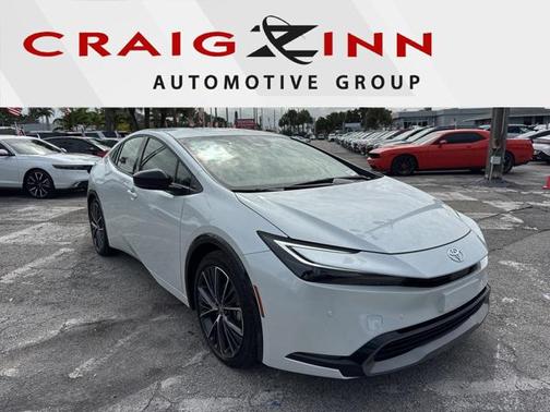 2025 Toyota Prius LE