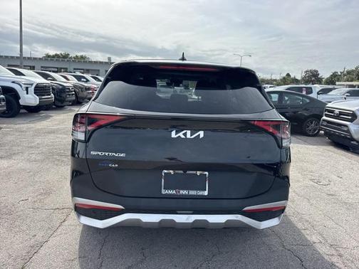 2023 Kia Sportage LX