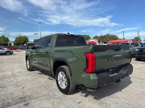 2022 Toyota Tundra SR5