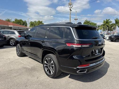 2022 Jeep Grand Cherokee L Overland