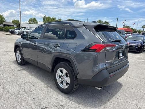 2021 Toyota RAV4 XLE
