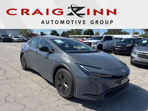 2025 Toyota Prius LE