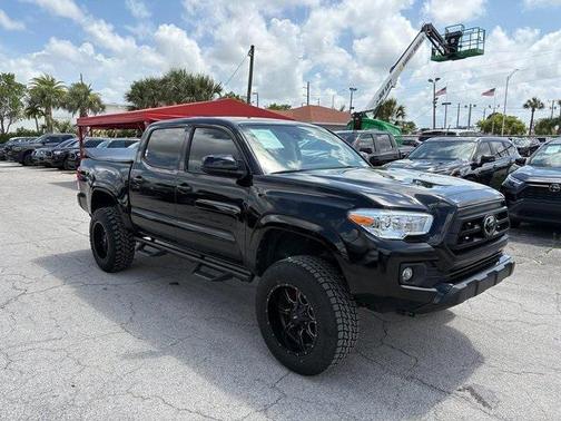 2022 Toyota Tacoma SR