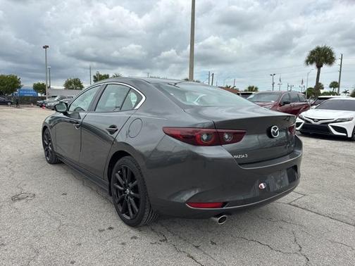 2023 Mazda Mazda3 FWD w/Preferred Package