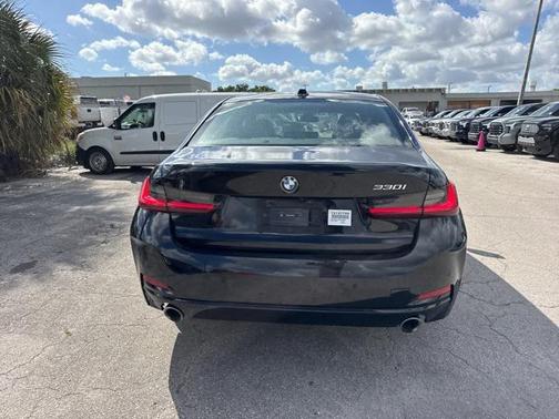 2024 BMW 330 330i