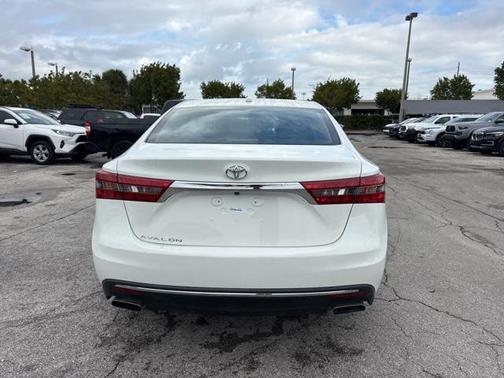 2016 Toyota Avalon Touring