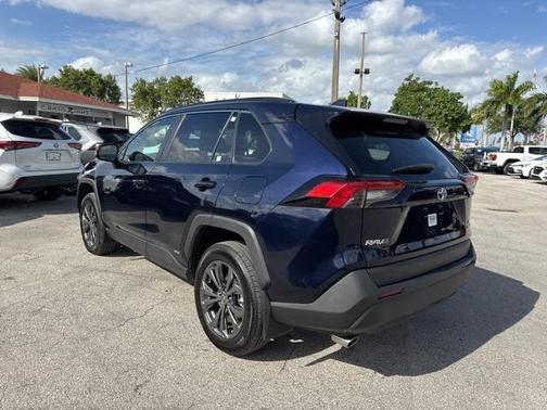 2024 Toyota RAV4 Hybrid XLE Premium