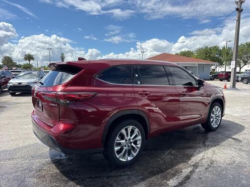 2023 Toyota Highlander Hybrid Limited