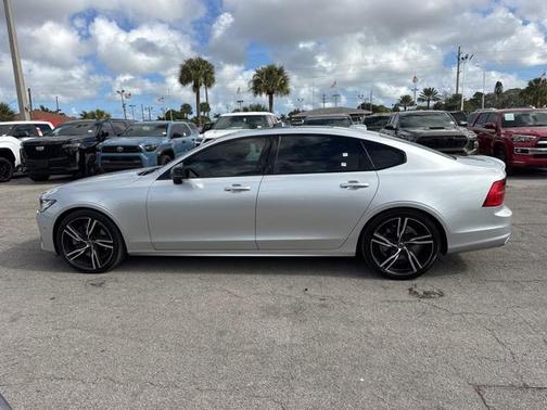 2020 Volvo S90 T6 R-Design