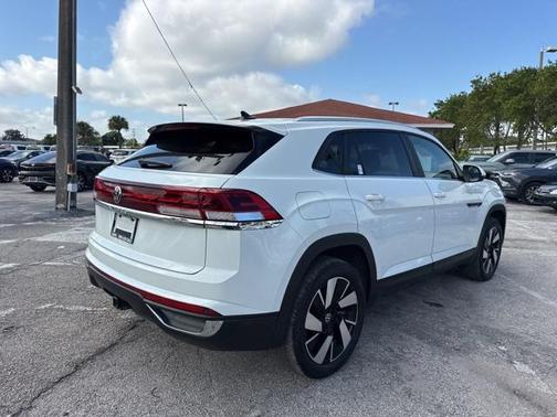 2024 Volkswagen Atlas Cross Sport 2.0T SE w/Technology