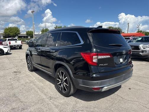2019 Honda Pilot Touring 8-Passenger