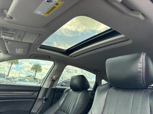 2021 Honda Accord Hybrid EX