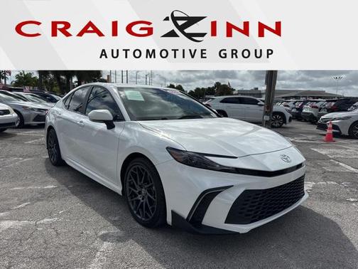 2025 Toyota Camry SE