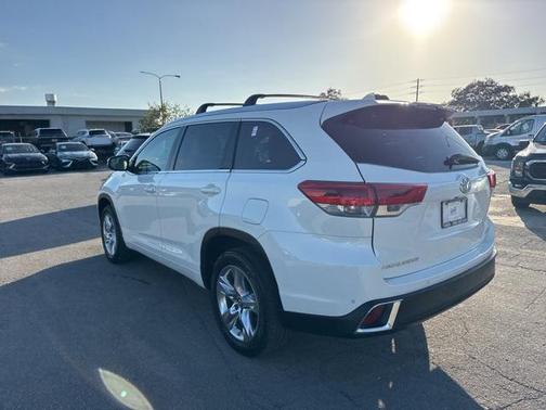 2018 Toyota Highlander Limited