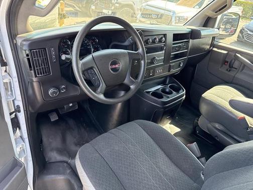 2023 GMC Savana 2500 Work Van