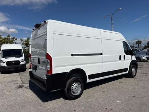 2025 RAM ProMaster 2500 Tradesman