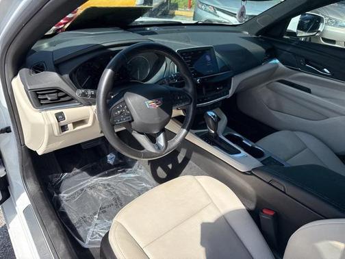 2022 Cadillac CT4 Premium Luxury