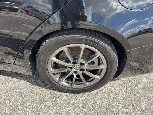 2020 Alfa Romeo Giulia Base