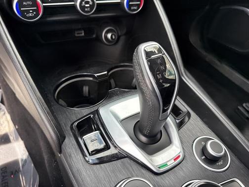 2020 Alfa Romeo Giulia Base