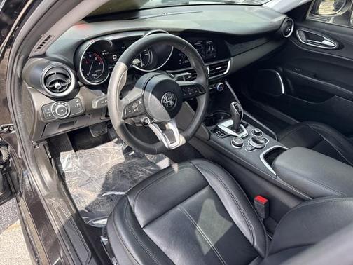 2020 Alfa Romeo Giulia Base