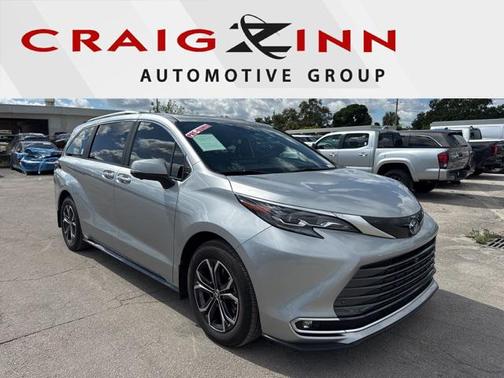 2025 Toyota Sienna Platinum 7 Passenger
