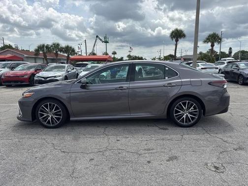 2023 Toyota Camry XLE
