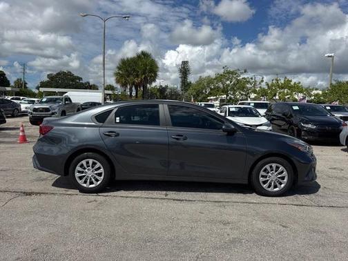 2024 Kia Forte LX