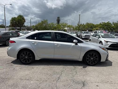 2025 Toyota Corolla SE