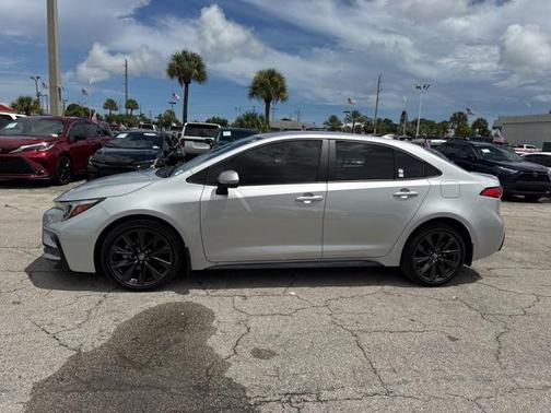 2025 Toyota Corolla SE