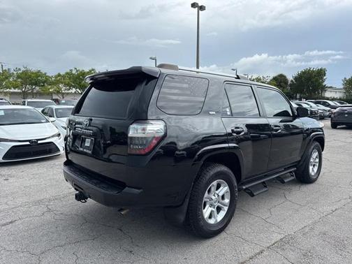 2022 Toyota 4Runner SR5