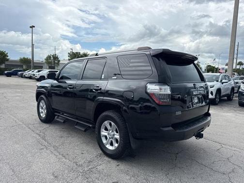 2022 Toyota 4Runner SR5