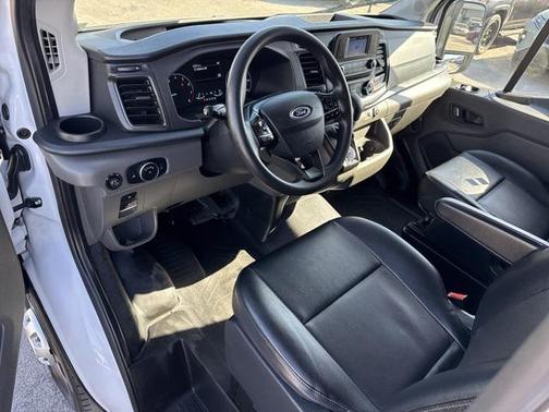 2022 Ford Transit-250 Base