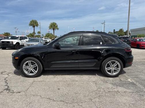 2018 Porsche Macan Base