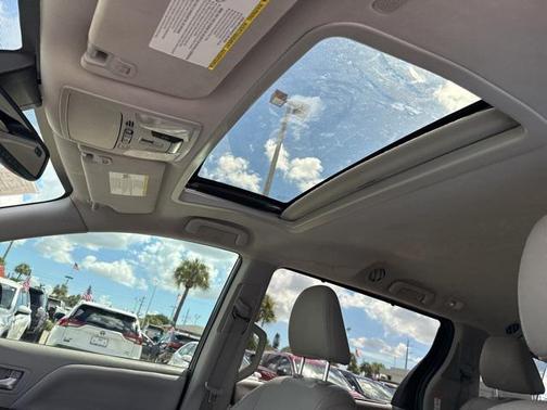 2020 Toyota Sienna Limited